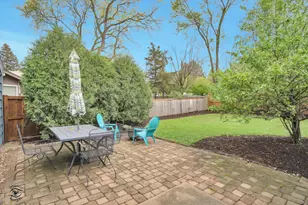 591 S Charlotte St, Lombard, IL 60148 - Photo 26