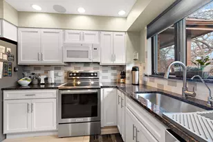 7737 W Golf Dr, Palos Heights, IL 60463 - Photo 16