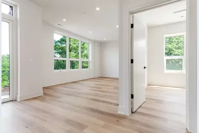 224 S Ashland Avenue #201, Chicago, IL 60607 - Photo 2