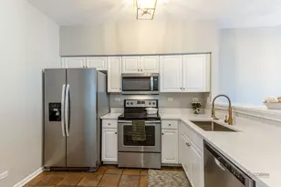 263 Camel Bend Ct, Schaumburg, IL 60194 - Photo 8