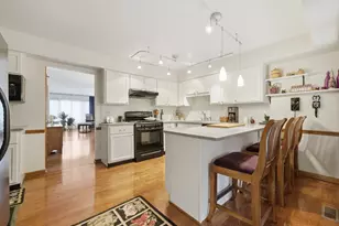 312 Brookdale Dr, Bloomingdale, IL 60108 - Photo 8