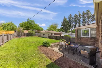 919 N President Street, Wheaton, IL 60187 - Photo 26