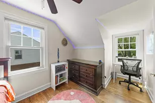 919 N President St, Wheaton, IL 60187 - Photo 16