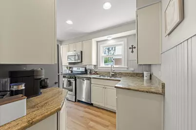 919 N President Street, Wheaton, IL 60187 - Photo 8