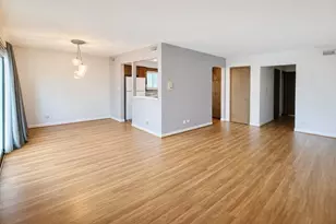 7925 Paxton Ave, Tinley Park, IL 60477 - Photo 2