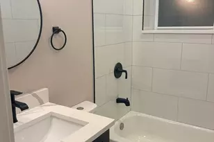 2719 W Augusta St, Chicago, IL 60622 - Photo 12