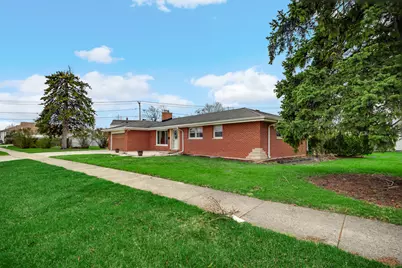 131 Village Drive, Northlake, IL 60164 - Photo 2
