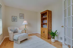 6952 Revere Ct, Gurnee, IL 60031 - Photo 8