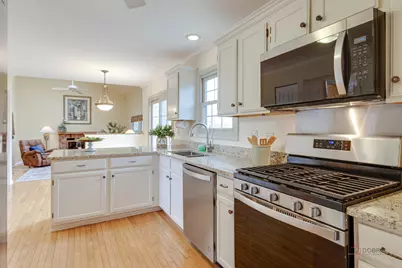 6952 Revere Court, Gurnee, IL 60031 - Photo 12