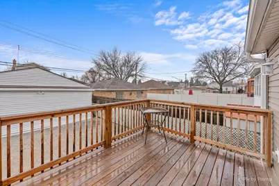 5252 N Mulligan Avenue, Chicago, IL 60630 - Photo 36