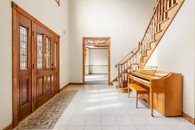 601 Ridgelawn Trail, Batavia, IL 60510 - Photo 8