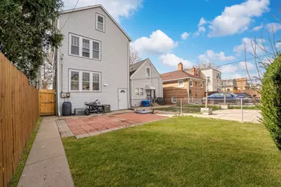 5450 W Drummond Place, Chicago, IL 60639 - Photo 18