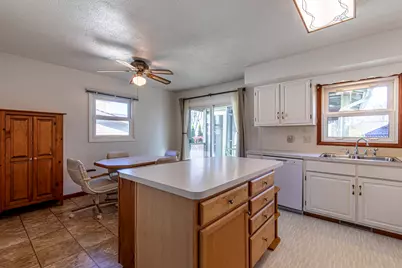 1218 Margaret Drive, Princeton, IL 61356 - Photo 14