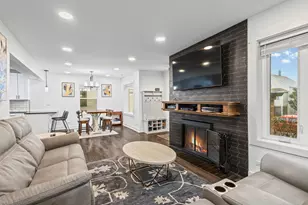 5226 W Eddy St, Chicago, IL 60641 - Photo 10