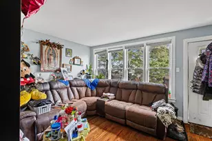 5226 W Eddy St, Chicago, IL 60641 - Photo 38