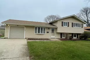 900 Georgean Ln, Schaumburg, IL 60193 - Photo 22
