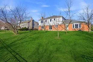 681 Castlerea Ln, Des Plaines, IL 60016 - Photo 8