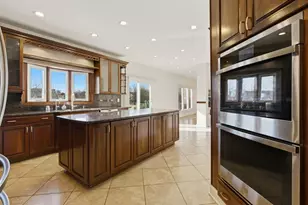 681 Castlerea Ln, Des Plaines, IL 60016 - Photo 20