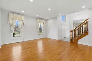 681 Castlerea Ln, Des Plaines, IL 60016 - Photo 14