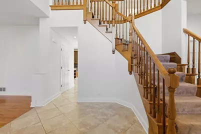 681 Castlerea Lane, Des Plaines, IL 60016 - Photo 10