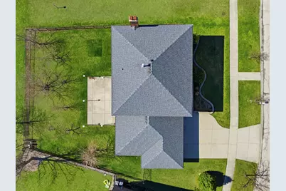 681 Castlerea Lane, Des Plaines, IL 60016 - Photo 4