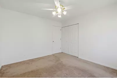 681 Castlerea Lane, Des Plaines, IL 60016 - Photo 36