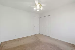 681 Castlerea Ln, Des Plaines, IL 60016 - Photo 36