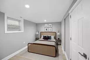 511 E 89th Pl, Chicago, IL 60619 - Photo 8