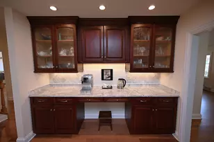 175 Lagoon Dr, Northfield, IL 60093 - Photo 12