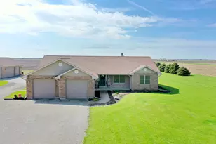 13042 E 10500N Rd, Grant Park, IL 60940 - Photo 2