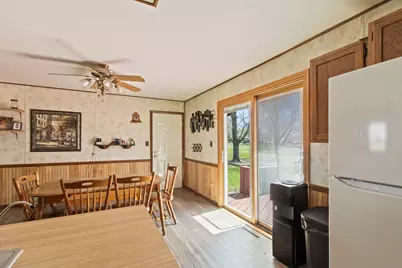 812 W 3rd Street, Gilman, IL 60938 - Photo 6