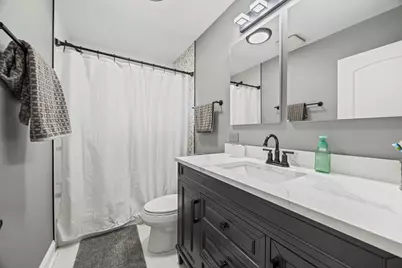 130 S Elm Tree Lane, Elmhurst, IL 60126 - Photo 14