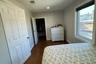 3942 N Bernard St, Chicago, IL 60618 - Photo 10