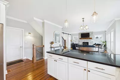 811 Michigan Street, Wheaton, IL 60187 - Photo 12