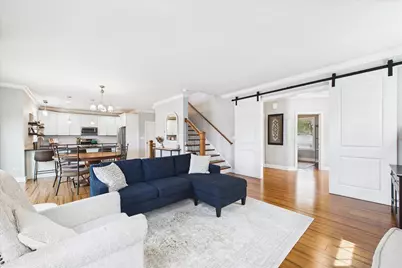 811 Michigan Street, Wheaton, IL 60187 - Photo 8