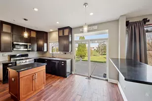 6 Kingsbrooke Ct, Bolingbrook, IL 60440 - Photo 8