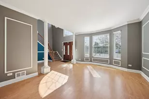 6 Kingsbrooke Ct, Bolingbrook, IL 60440 - Photo 4