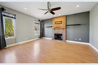 6 Kingsbrooke Court, Bolingbrook, IL 60440 - Photo 8