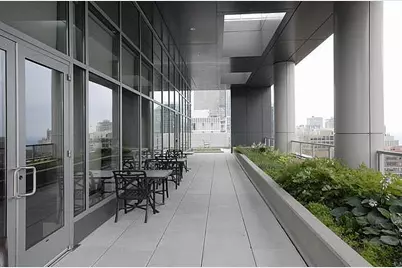 160 E Illinois Street #1302, Chicago, IL 60611 - Photo 18