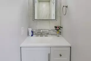 508 Beechwood Dr, Round Lake, IL 60073 - Photo 10