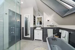 1529 N Harding Ave, Chicago, IL 60651 - Photo 38