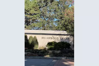 211 Briarwood Pass, Oak Brook, IL 60523 - Photo 2