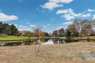 211 Briarwood Pass, Oak Brook, IL 60523 - Photo 44