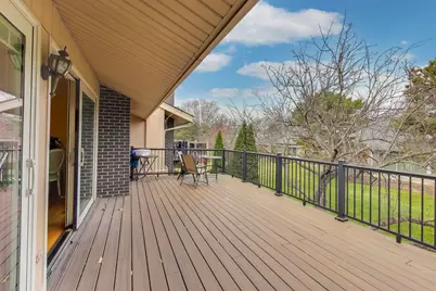 211 Briarwood Pass, Oak Brook, IL 60523 - Photo 34