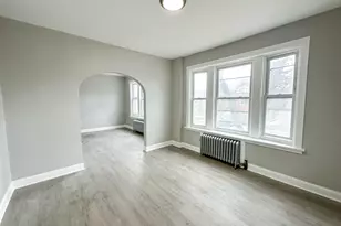 4045 W Argyle St, Chicago, IL 60630 - Photo 2