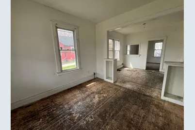 1324 E New York Street, Aurora, IL 60505 - Photo 4