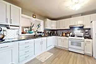 829 E Old Route 47 Rd, Monticello, IL 61856 - Photo 4