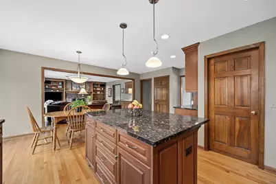 1310 Champion Forest Court, Wheaton, IL 60187 - Photo 8