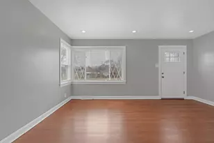 343 Frederick Ave, Bellwood, IL 60104 - Photo 4