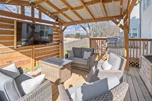 946 Pin Oak Cir, Cary, IL 60013 - Photo 22